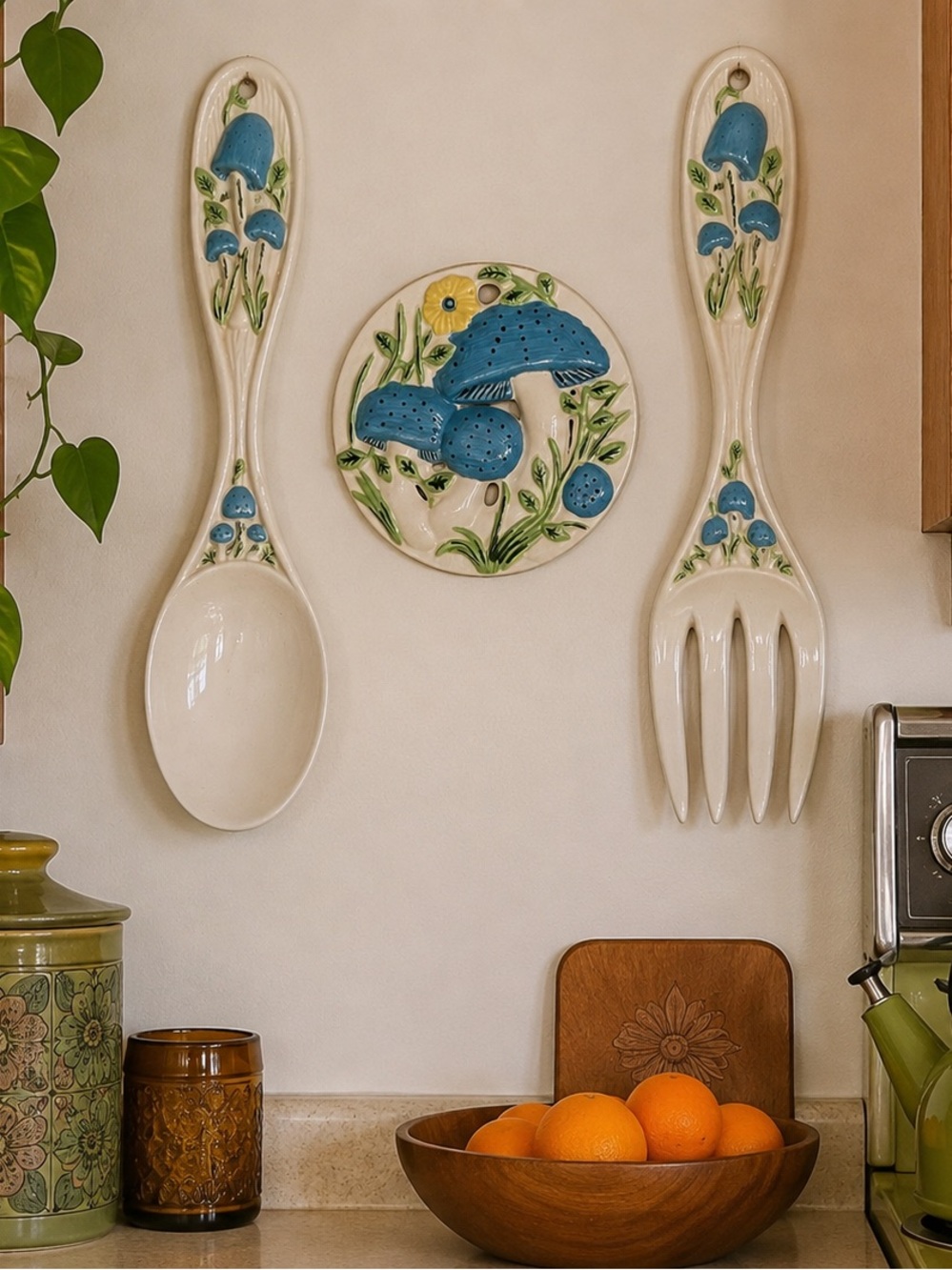 Vintage 1960s/70s Mushroom Ceramic Wall Utensil Set – Spoon, Fork & Trivet